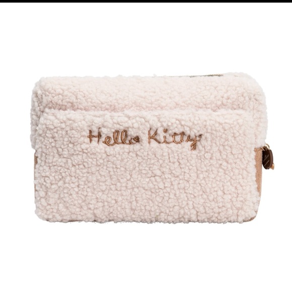 Hello Kitty Cream Fleece Make up Pouch - Picture 16 of 16